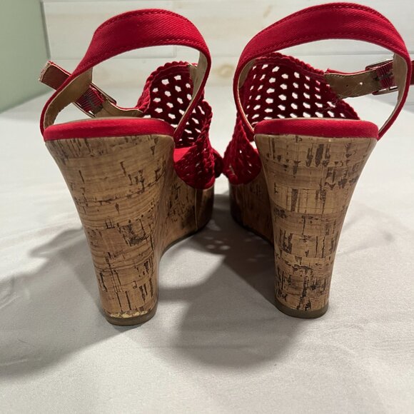 SO Red Sandal Wedge Size 8 - Picture 4 of 6